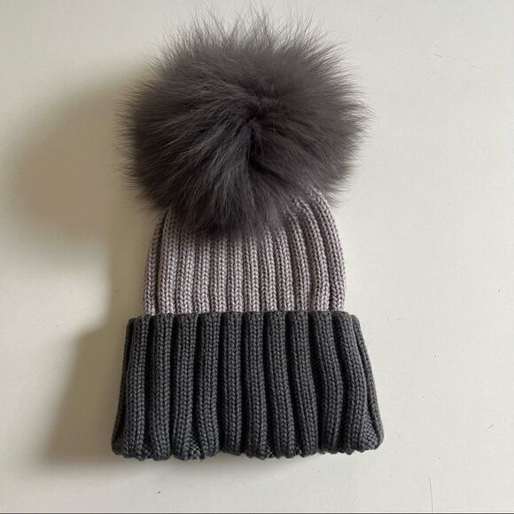 Adrienne Landau Merino Wool Fox Fur Pom Hat OS - Picture 4 of 6